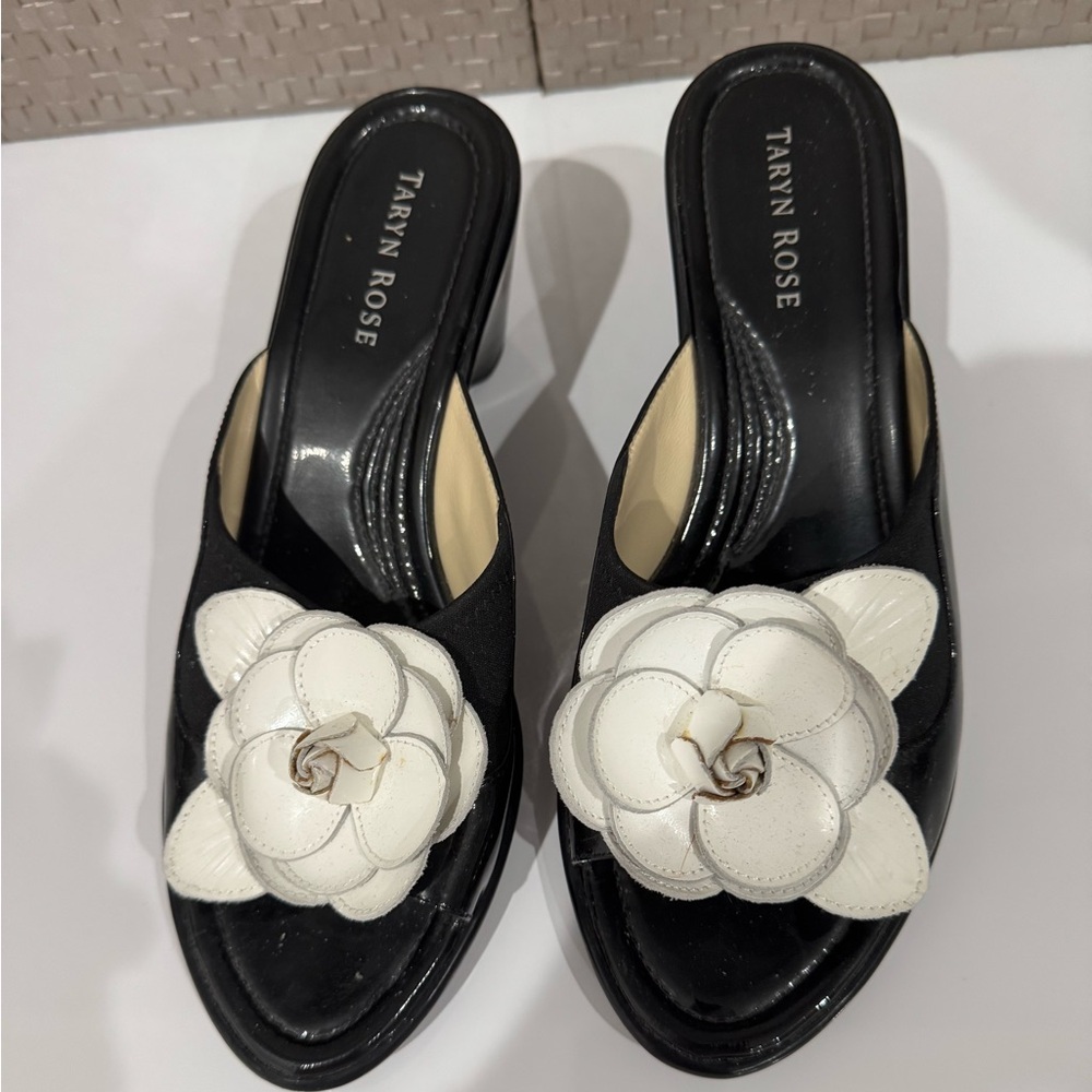 Taryn Rose Black and White Floral Mules